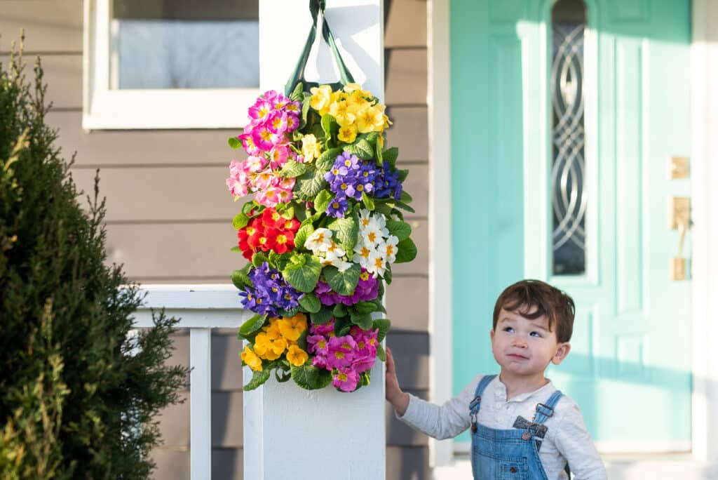 Make Spring Cleaning Easy with a DIY Cleaning Tote Basket